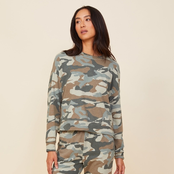 Monrow Nwot Camo Boxy Crewneck Sweatshirt Size Small Women's - Picture 1 of 12